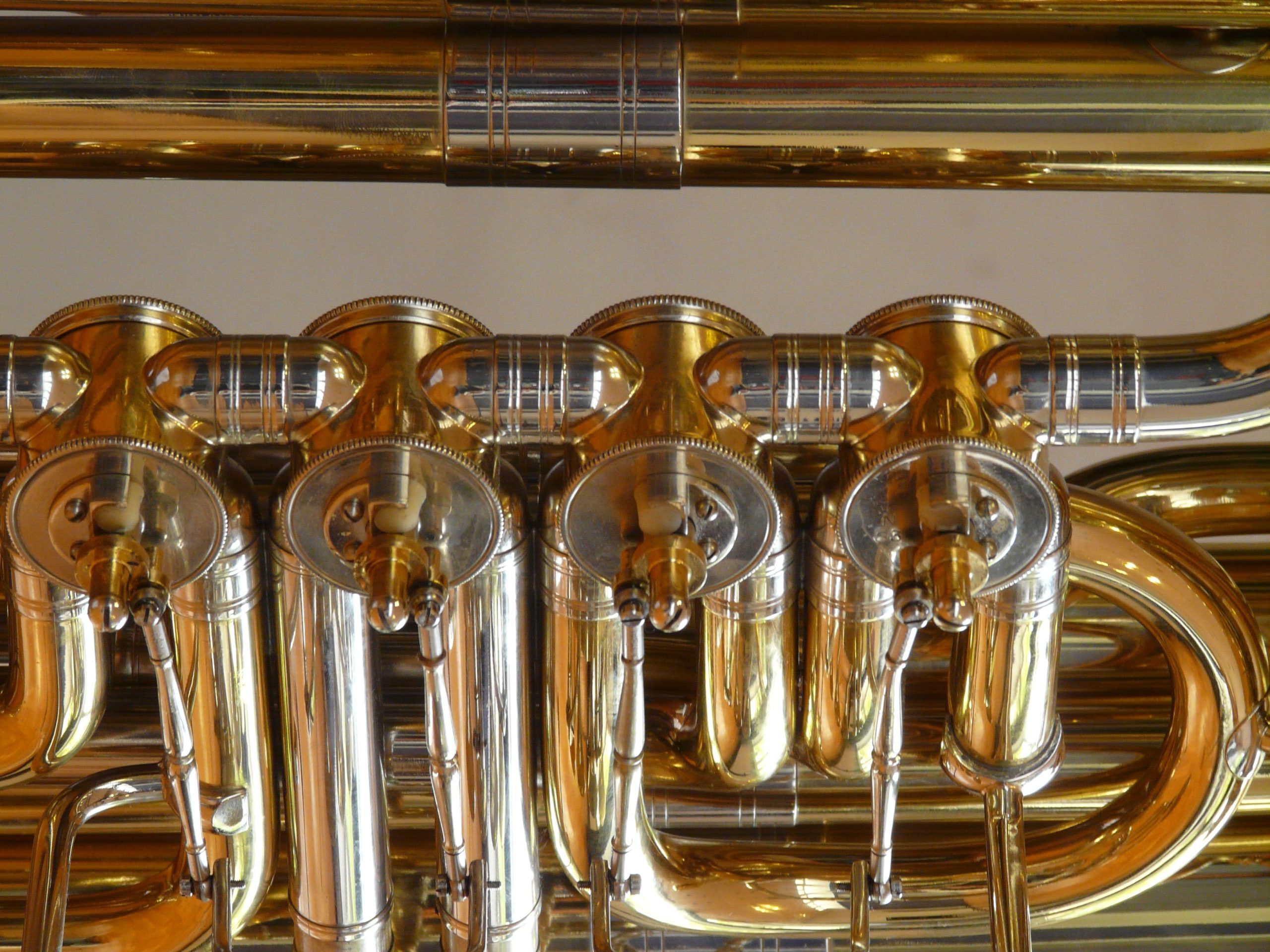 tuba_header